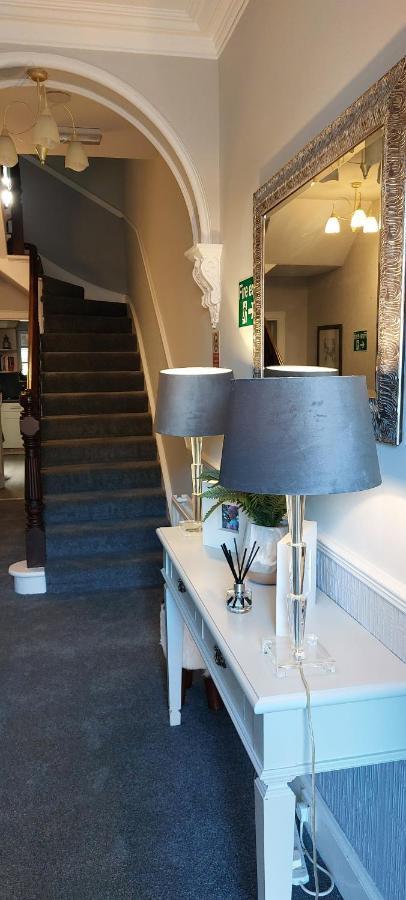 Riverbank Guesthouse Инвернесс Экстерьер фото
