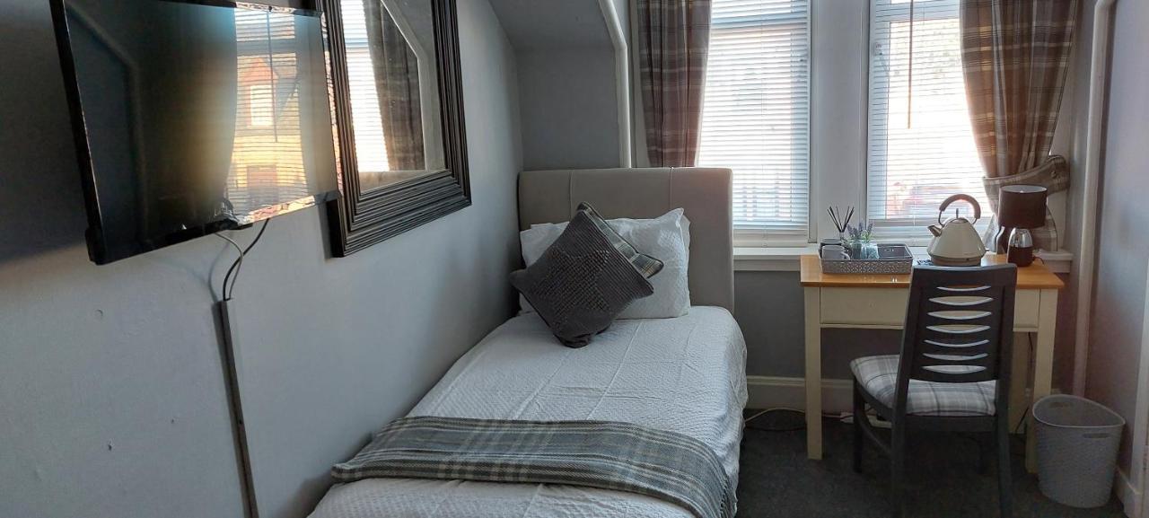 Riverbank Guesthouse Инвернесс Экстерьер фото